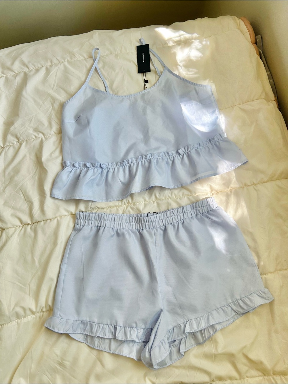 VeroModa lightweight set in Light Blue with Frill detail size L